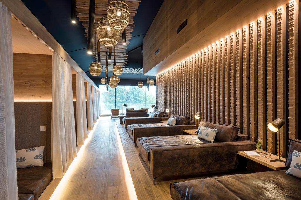 Genussdorf Gmachl - Hotel & Spa แบร์กไฮม์ ภายนอก รูปภาพ