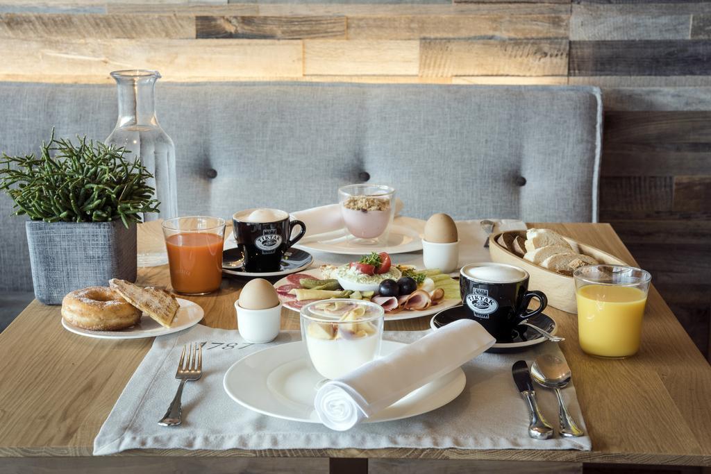 Genussdorf Gmachl - Hotel & Spa แบร์กไฮม์ ภายนอก รูปภาพ