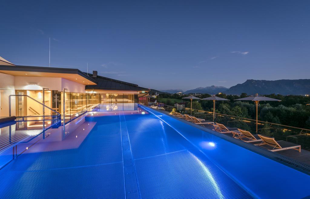 Genussdorf Gmachl - Hotel & Spa แบร์กไฮม์ ภายนอก รูปภาพ