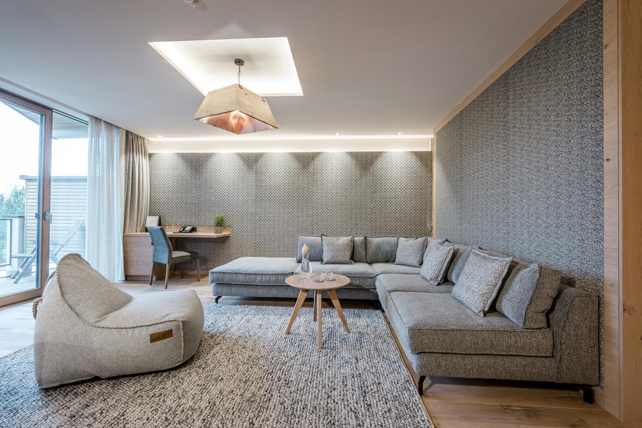 Genussdorf Gmachl - Hotel & Spa แบร์กไฮม์ ภายนอก รูปภาพ
